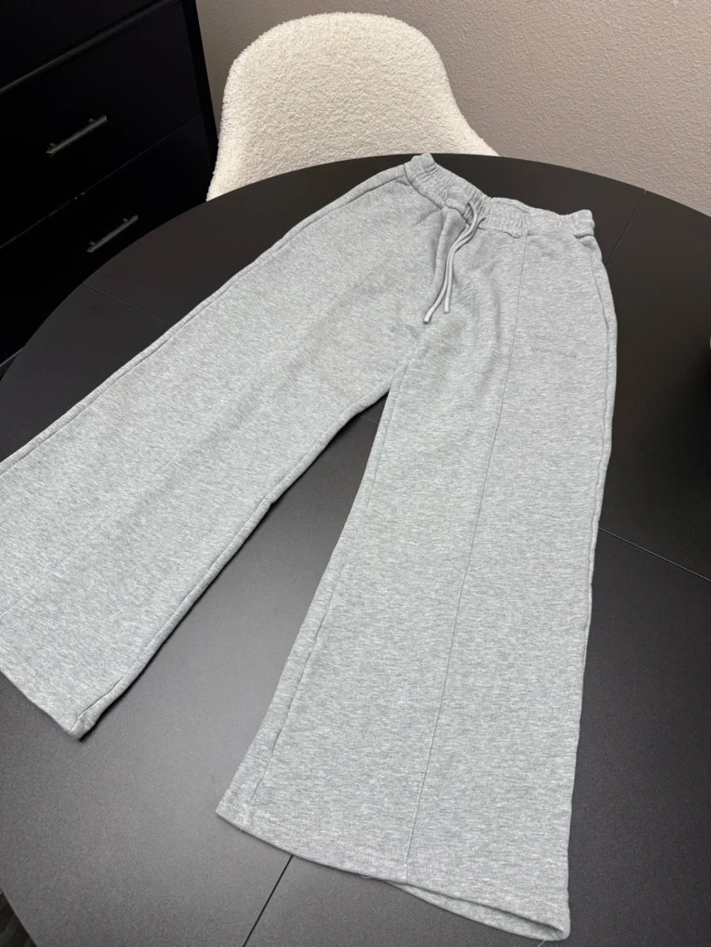 Women’s Light Gray Wide-Leg Sweatpants with Drawstring - Picture 1 of 2